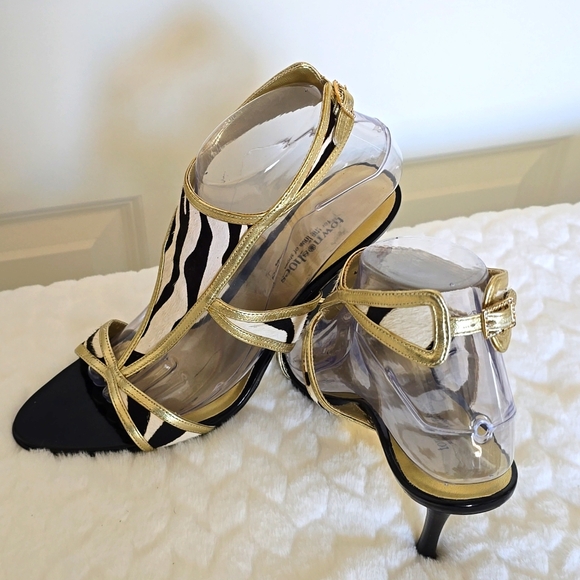 Women's Zebra with Gold Accent Heels - Picture 5 of 7